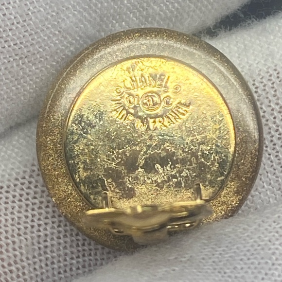 Chanel Vintage Lucite Amber Four Leaf Clip On Earrings - Picture 8 of 16